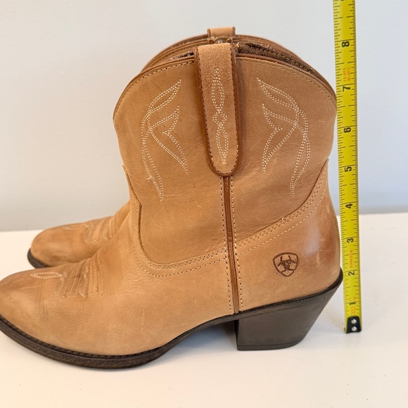 Ariat Boots Western Ankle Boots Tan Leather Back Zip Style 7.5B - Picture 8 of 12